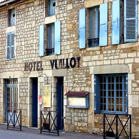 Logis Hotel Restaurant & Pizzeria Vuillot Cuiseaux Exterior foto